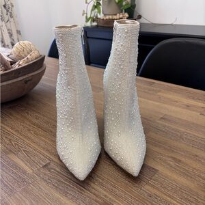 Steve Madden Nelle white beaded sequin bootie Bridal Bachelorette Concert 8 M